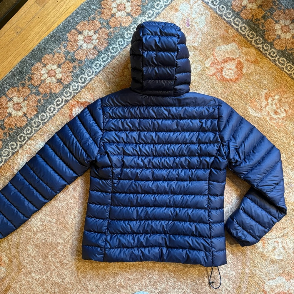 Marmot Navy Blue Puffer Jacket - Picture 6 of 7